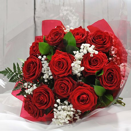 Luscious Red Rose Wrap