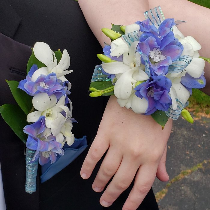 Orchid &amp; Delphinium Wrist &amp; Bout Combo
